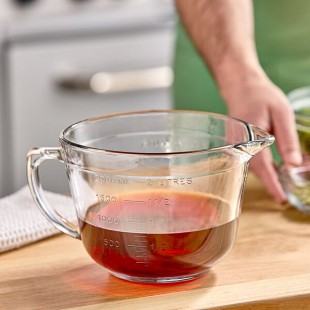 Anchor Hocking 81605AHG18 2 Qt. Glass Measuring Cup