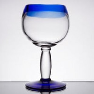Libbey 92314 Aruba 21 oz. Customizable Round Cocktail Glass with Cobalt Blue Rim and Base - 12/Case