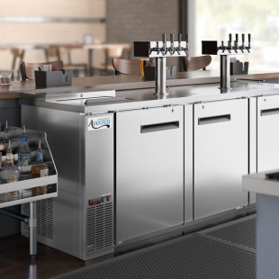Avantco UDD-4-CT-S-8 Stainless Steel Kegerator / Beer Dispenser with (2) Quadruple Tap Tower and Club Top - (3) 1/2 Keg Capacity
