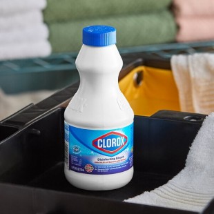 CloroxPro Clorox CLO32251 24 oz. Concentrated Disinfecting Bleach with CloroMax - 12/Case CloroxPro Clorox CLO32251 24 oz. Concentrated Disinfecting Bleach with CloroMax - 12/Case