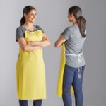 Choice Yellow 8 Mil Light Weight Vinyl Dishwasher Apron - 40