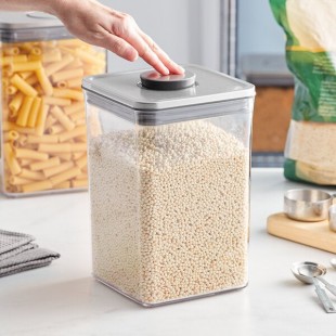 OXO Good Grips 4.4 Qt. Clear Square SAN Plastic Food Storage Container with Stainless Steel POP Lid