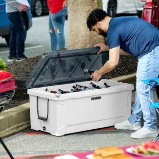 CaterGator CG170PA Panda 170 Qt. Rotomolded Outdoor Cooler / Ice Chest CaterGator CG170PA Panda 170 Qt. Rotomolded Outdoor Cooler / Ice Chest