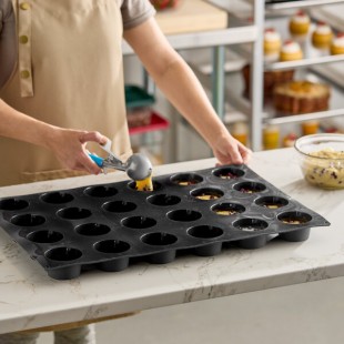 Silikomart SQ009 24 Compartment Muffins Silicone Baking Mold - 2 3/4