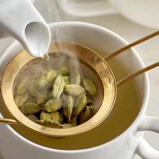 Regal Whole Cardamom 4 lb. - 4/Case