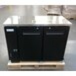 Scratch and Dent Avantco UDD-48-HC Double Tap Kegerator Beer Dispenser - Black, (2) 1/2 Keg Capacity