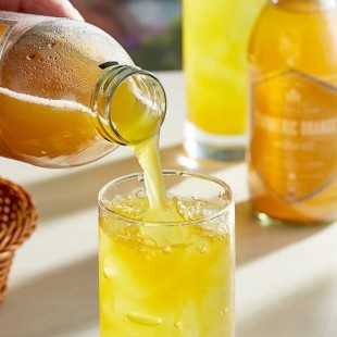 Harney & Sons American Buzz Organic Turmeric Orange Iced Tea 16 fl. oz. - 12/Case Harney & Sons American Buzz Organic Turmeric Orange Iced Tea 16 fl. oz. - 12/Case