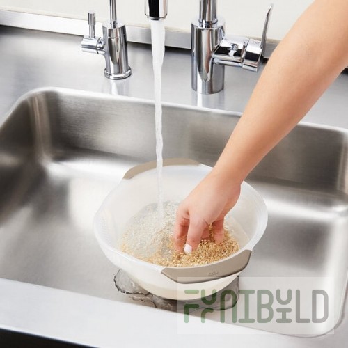 OXO 11166900 Good Grips 2.5 Qt. Plastic Rice and Grain Washing Colander with Base and Handles