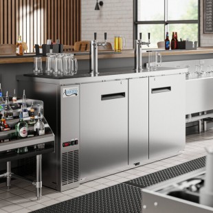 Avantco UDD-3-HC-S Stainless Steel Kegerator / Beer Dispenser with (2) 2 Tap Towers - (3) 1/2 Keg Capacity