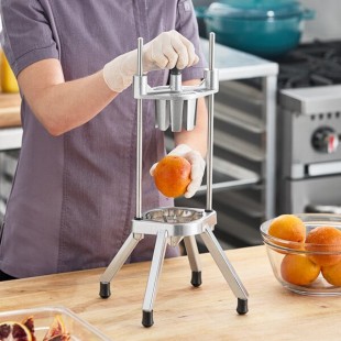 Choice Food Prep 4 Section Fruit / Vegetable Wedge Cutter