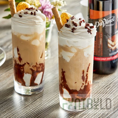 DaVinci Gourmet Classic Tiramisu Flavoring Syrup 750 mL - 4/Case