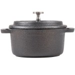 American Metalcraft CIPR42 9 oz. Pre-Seasoned Mini Cast Iron Pot with Cover American Metalcraft CIPR42 9 oz. Pre-Seasoned Mini Cast Iron Pot with Cover