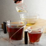 OXO 1056988 Good Grips 3-Piece Clear Angled Measuring Cup Set OXO 1056988 Good Grips 3-Piece Clear Angled Measuring Cup Set