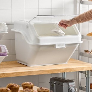 Baker's Lane 12.6 Gallon / 200 Cup Shelf Ingredient Bin with Flip Lid, Label Sheet, and Scoop Baker's Lane 12.6 Gallon / 200 Cup Shelf Ingredient Bin with Flip Lid, Label Sheet, and Scoop