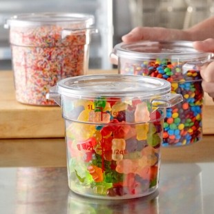 Choice 1 Qt. Clear Round Polycarbonate Food Storage Container with Lid - 12/Case Choice 1 Qt. Clear Round Polycarbonate Food Storage Container with Lid - 12/Case