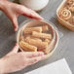 Choice 16-32 oz. Round PET Take-Out Lid - 300/Case