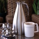 Service Ideas Altus 50.7 oz. Stainless Steel Insulated Coffee Carafe / Server ALTU15BS Service Ideas Altus 50.7 oz. Stainless Steel Insulated Coffee Carafe / Server ALTU15BS