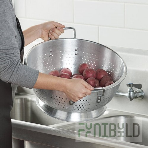 Carlisle 60279 Signature Select Dura-Ware 11 Qt. Aluminum Colander with Base and Handles