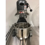 Avantco MX20WFB 20 Qt. Planetary Stand Mixer with Guard, Standard Accessories, & Flexible Silicone Blade Scraper - 120V, 1 1/2 hp