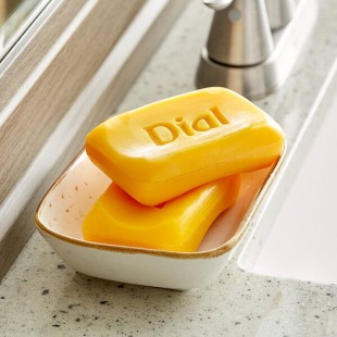 Dial Gold DIA92617 4 oz. Antibacterial Deodorant Bar Soap - 36/Case Dial Gold DIA92617 4 oz. Antibacterial Deodorant Bar Soap - 36/Case