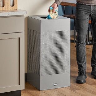 Rubbermaid® FGSC14EPLSM Silhouettes Metallic Silver Steel Designer Square Trash Can - 16 Gallon Rubbermaid® FGSC14EPLSM Silhouettes Metallic Silver Steel Designer Square Trash Can - 16 Gallon