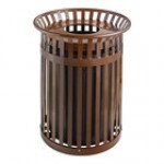 Lancaster Table & Seating 36 Gallon Heavy-Duty Round Green Steel Slatted Outdoor Trash Can with Flat Lid