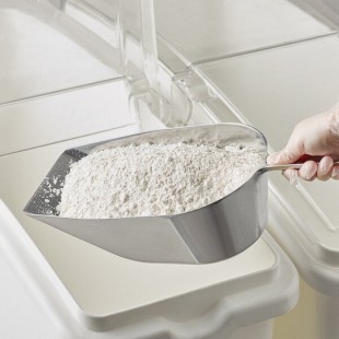 Choice One Piece Flat Bottom Aluminum Scoop - 85 oz.