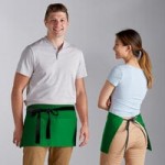 Choice Kelly Green Poly-Cotton Cobbler Apron with 2 Pockets - 29