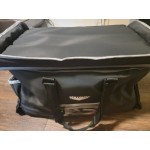 Vollrath VCBM500 5-Series Medium Insulated Food Pan Carrier / Catering Bag with Heating Pad, 17 Vollrath VCBM500 5-Series Medium Insulated Food Pan Carrier / Catering Bag with Heating Pad, 17