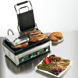 Waring WPG300 Panini Ottimo Grooved Top & Bottom Panini Sandwich Grill - 17