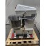 Scratch and Dent Estella SM80 80 Qt. / 116 lb. Two-Speed Spiral Dough Mixer - 220V, 3 Phase, 4 1/4 HP Scratch and Dent Estella SM80 80 Qt. / 116 lb. Two-Speed Spiral Dough Mixer - 220V, 3 Phase, 4 1/4 HP