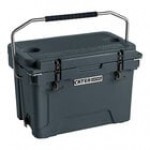 CaterGator CG20RED Red 20 Qt. Rotomolded Outdoor Cooler / Ice Chest