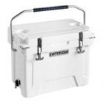 CaterGator CG20RED Red 20 Qt. Rotomolded Outdoor Cooler / Ice Chest