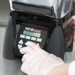 Waring MX1500XTS Xtreme 3 1/2 hp Commercial Blender with Programmable Keypad, LCD Screen, Adjustable Speed, and 64 oz. Stainless Steel Container - 120V
