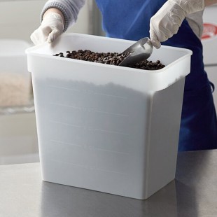 Carlisle 18 Qt. White Rectangular Polyethylene Food Storage Container Carlisle 18 Qt. White Rectangular Polyethylene Food Storage Container