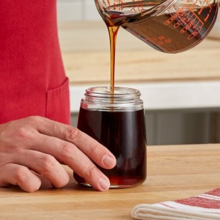 Vollrath 930J Traex® Dripcut® 12 oz. Glass Syrup Server / Sugar Pourer Jar