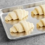 Bridor Ready to Bake Spinach and Feta Bistro 3.88 oz. - 36/Case