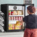 Avantco CRM-5-HC Black Countertop Display Refrigerator with Swing Door - 3.9 Cu. Ft.