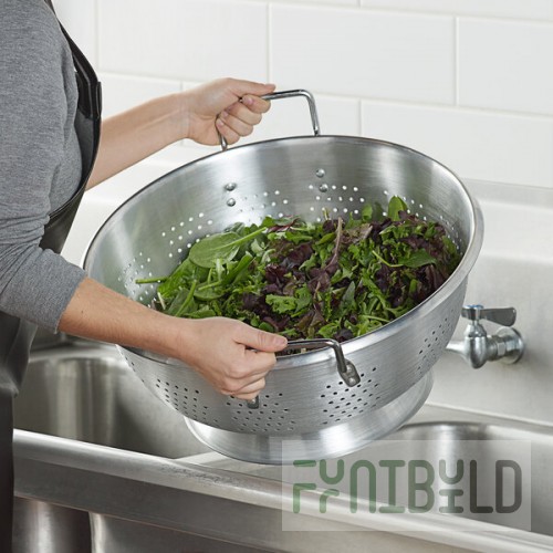 Carlisle 60280 Signature Select Dura-Ware 16 Qt. Aluminum Colander with Handles