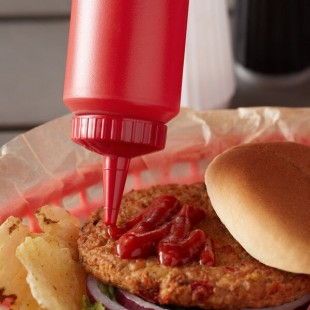 Vollrath 2808-02 Traex® 8 oz. Red Single Tip Standard Squeeze Bottle