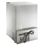 Avantco CRM-7-HC Stainless Steel Countertop Display Refrigerator with Swing Door - 4.1 Cu. Ft.