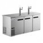 Avantco UDD-378-HC-S Stainless Steel Kegerator / Beer Dispenser with 2 Double Tap Towers - (3) 1/2 Keg Capacity