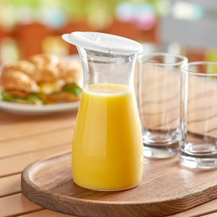 Carlisle 17 oz. Polycarbonate Carafe with Hinged Lid - 12/Case Carlisle 17 oz. Polycarbonate Carafe with Hinged Lid - 12/Case