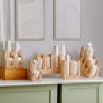 Acopa Wood 4-Section Tiered Cup and Lid Organizer