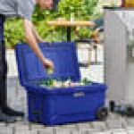CaterGator CG65NVW Navy 65 Qt. Mobile Rotomolded Outdoor Cooler / Ice Chest