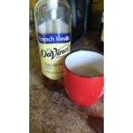 DaVinci Gourmet Classic French Vanilla Flavoring Syrup 750 mL - 4/Case