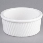 Tuxton BWN-1202 15 oz. White Round China Shirred Egg Dish - 12/Case