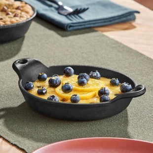 Lodge HMSRD 14 oz. Pre-Seasoned Heat-Treated Mini Cast Iron Round Casserole Dish Lodge HMSRD 14 oz. Pre-Seasoned Heat-Treated Mini Cast Iron Round Casserole Dish