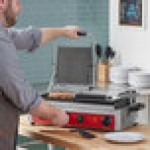 Avantco PG400 Commercial Dual Panini Sandwich Grill with Grooved Plates and 19 5/8 Avantco PG400 Commercial Dual Panini Sandwich Grill with Grooved Plates and 19 5/8