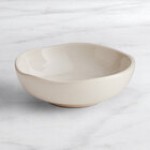 Acopa Highlands 1.5 oz. Round Birch White China Sauce Cup - 24/Case